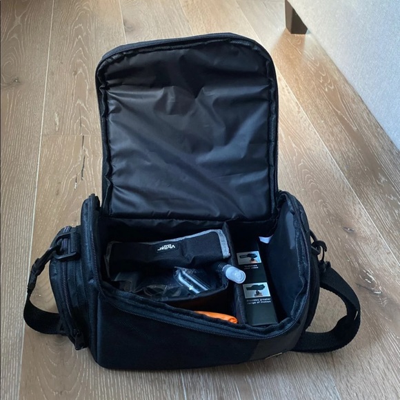 Camera bag + accessories - Picture 3 of 6